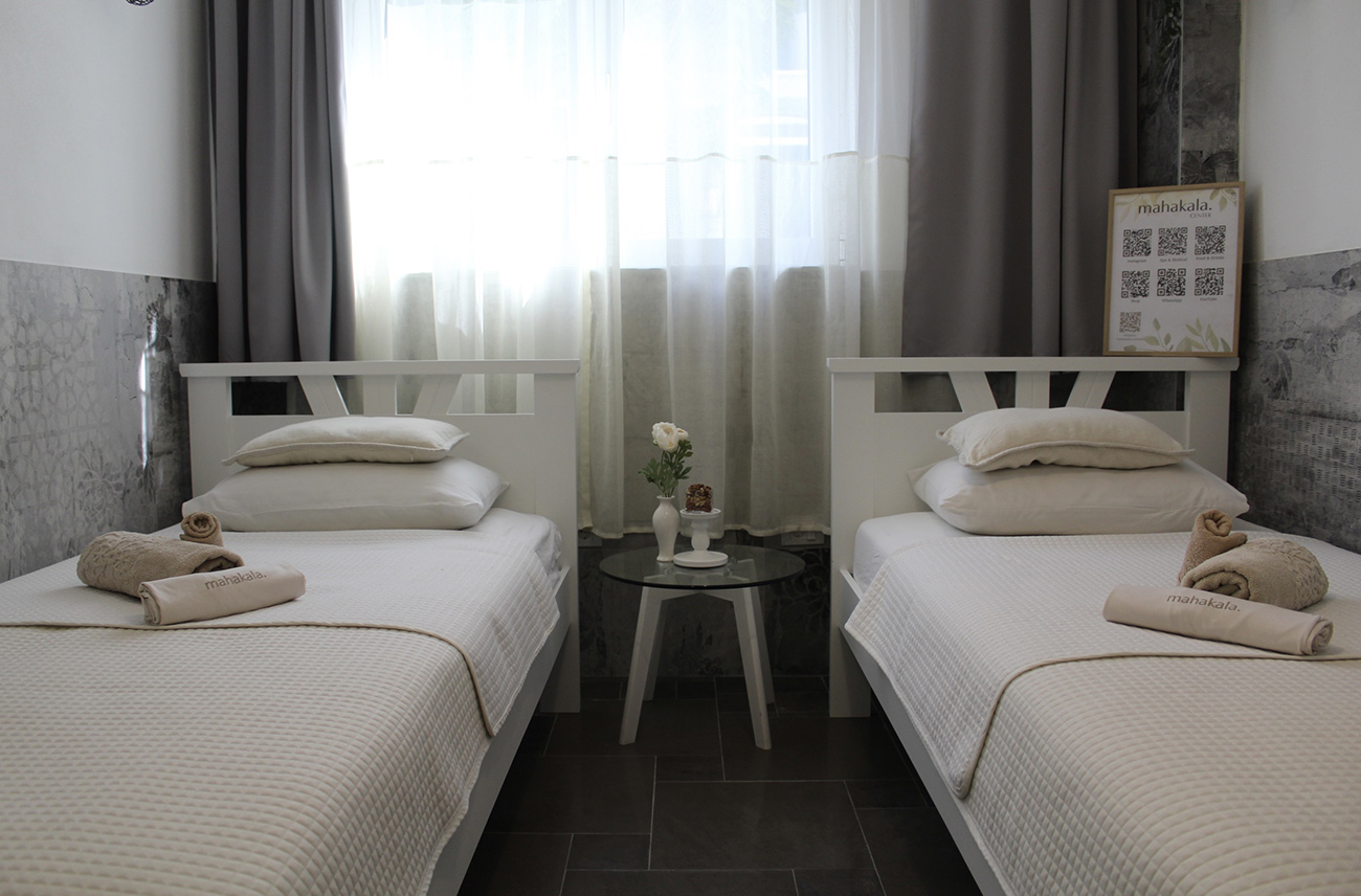 room2 (2)